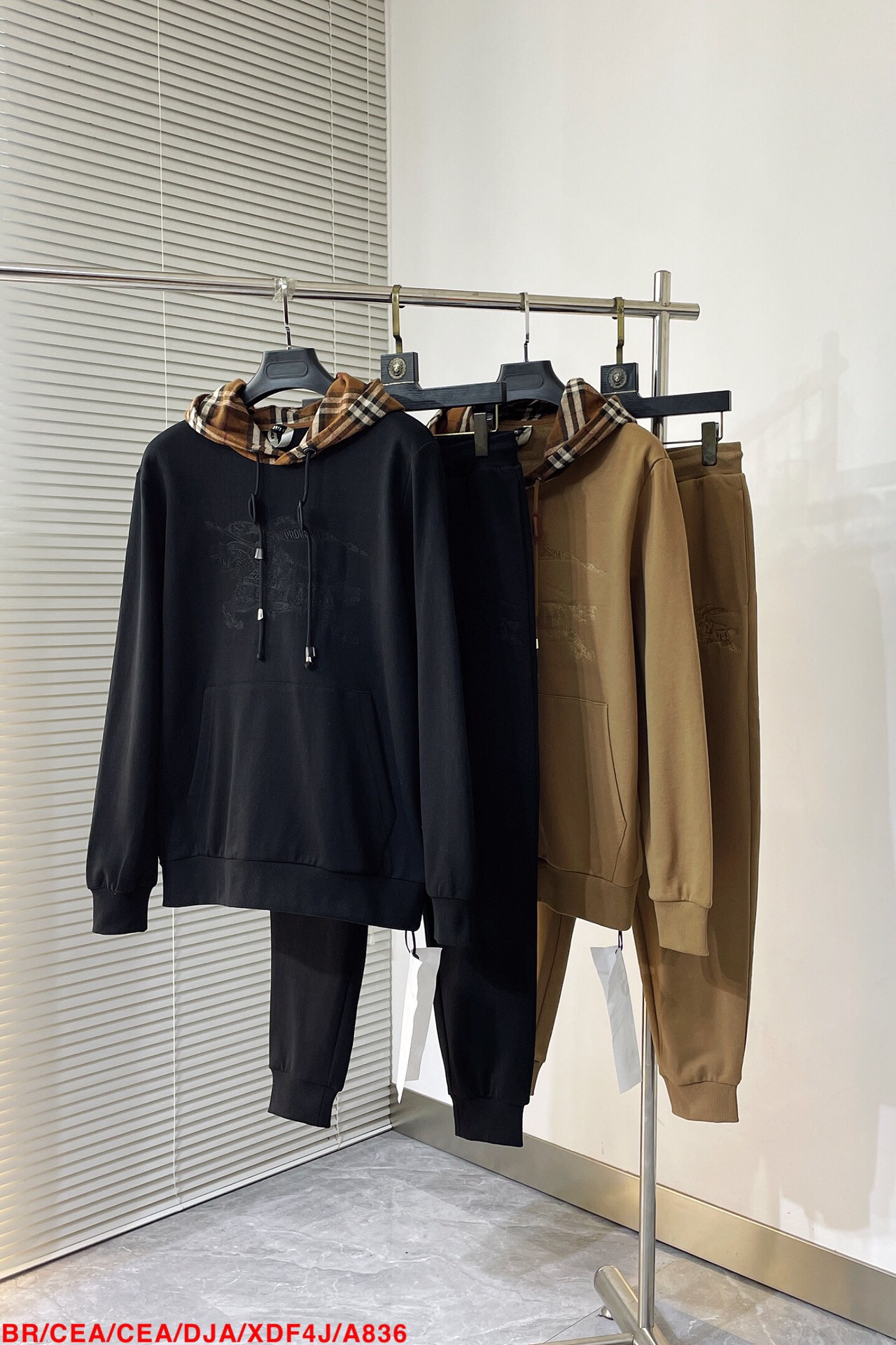 Men suits Top Quality