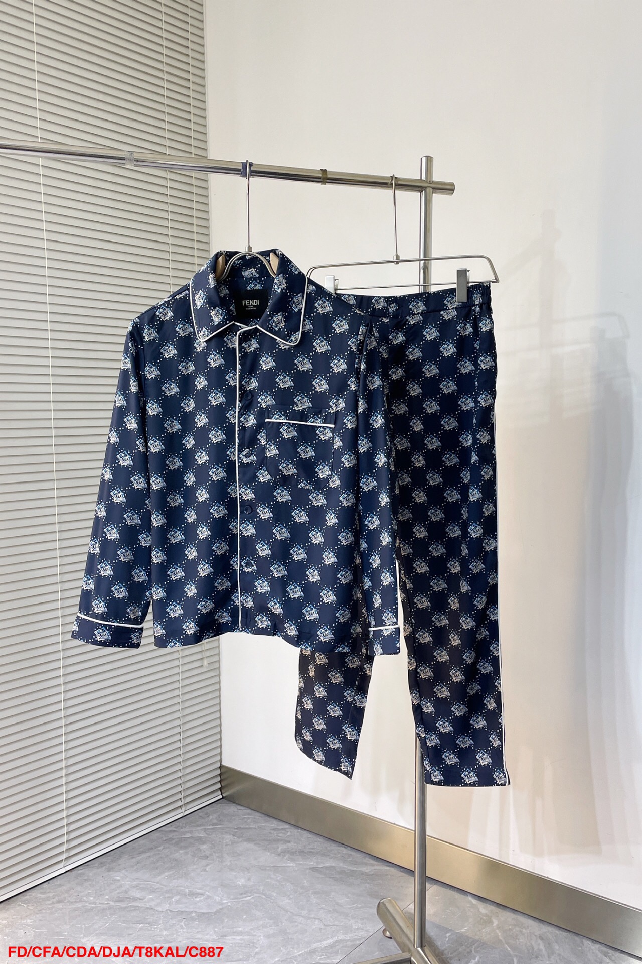 Men suits Top Quality