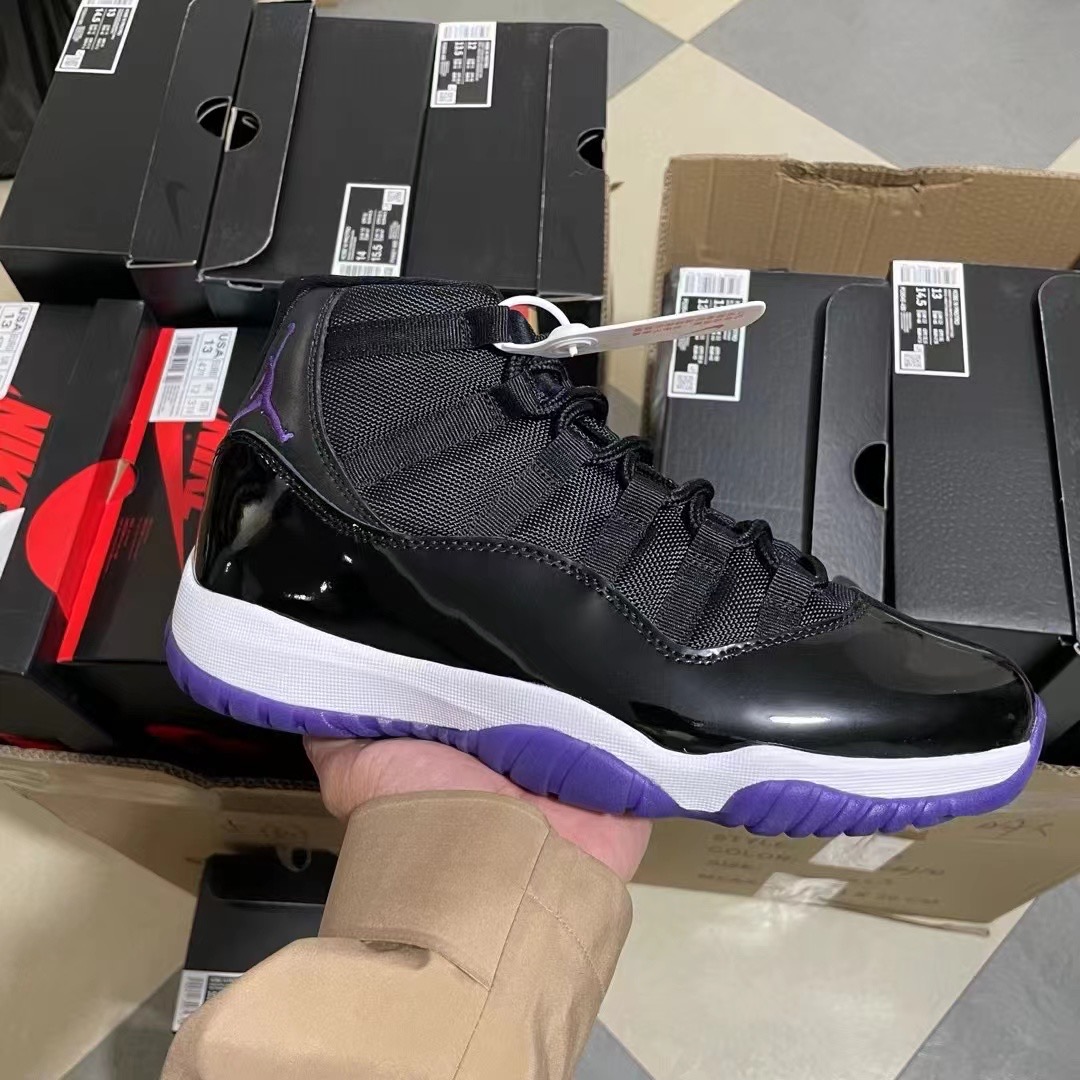 NIKE Air Jordan 11（）