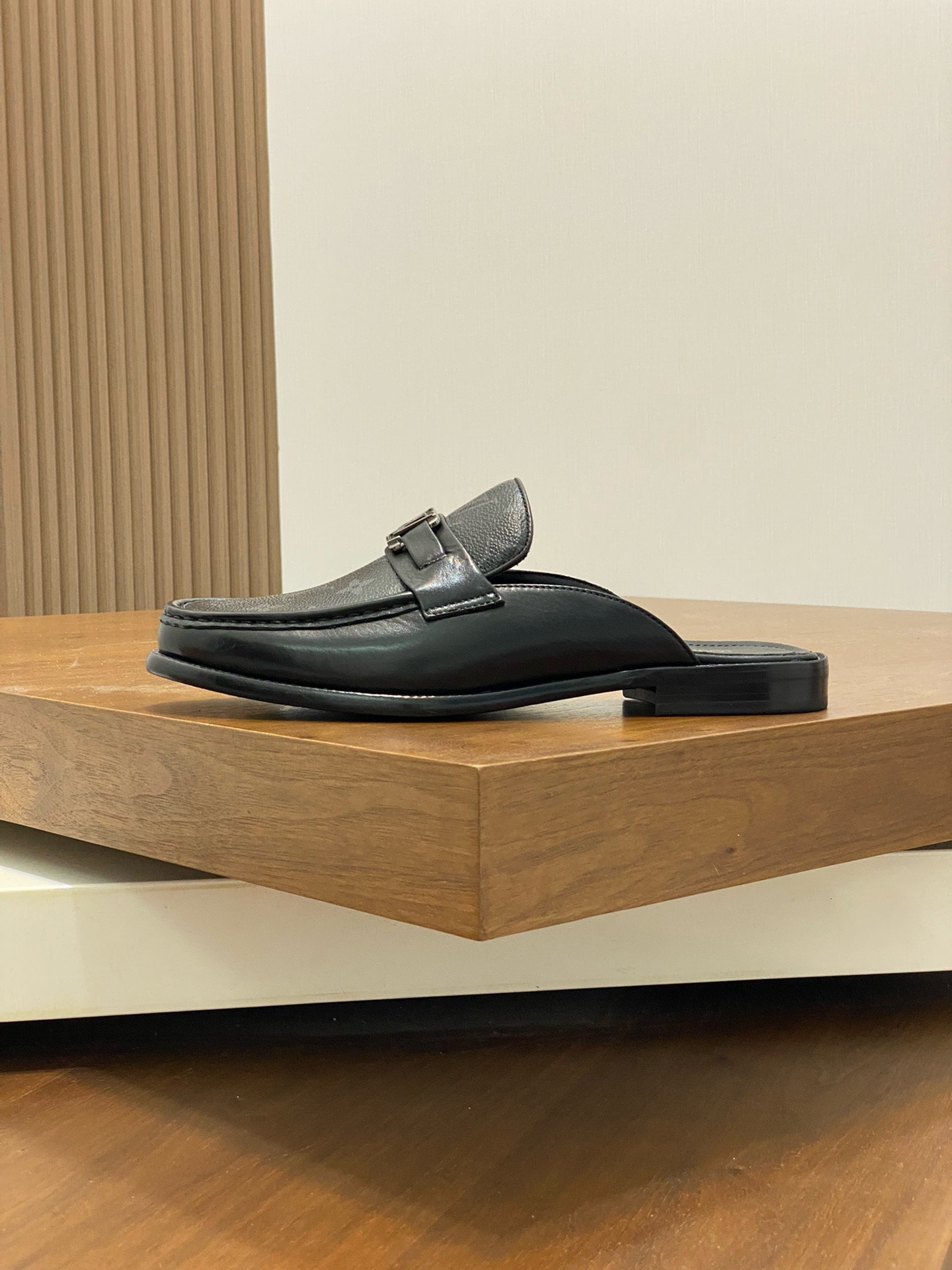 Men L*ouis V*uitton Top Slippers