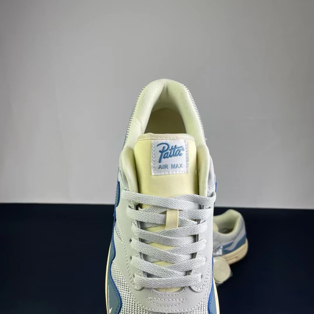 Nike Air Max+P*atta ）