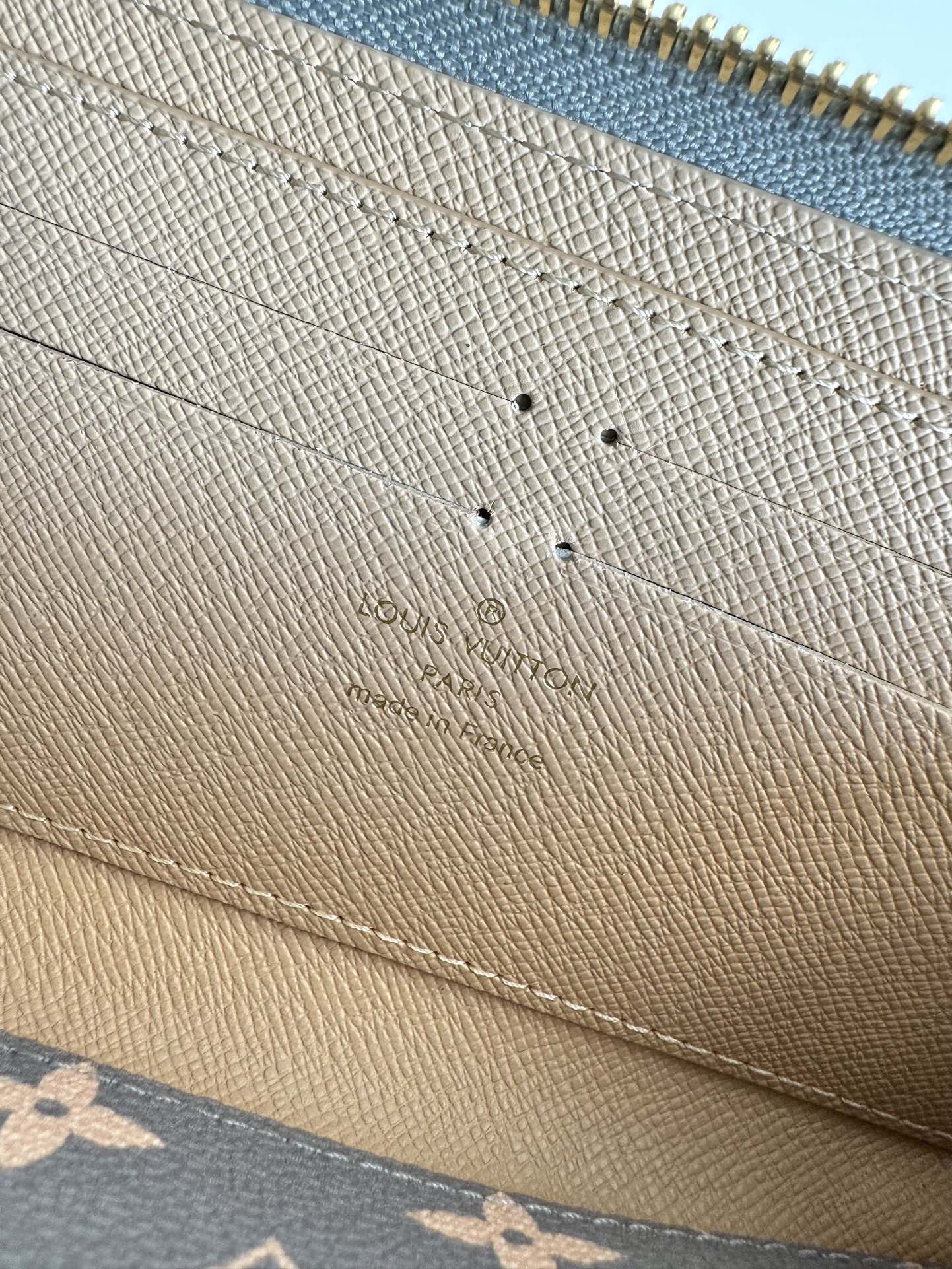 L*ouis V*uitton Top Bag