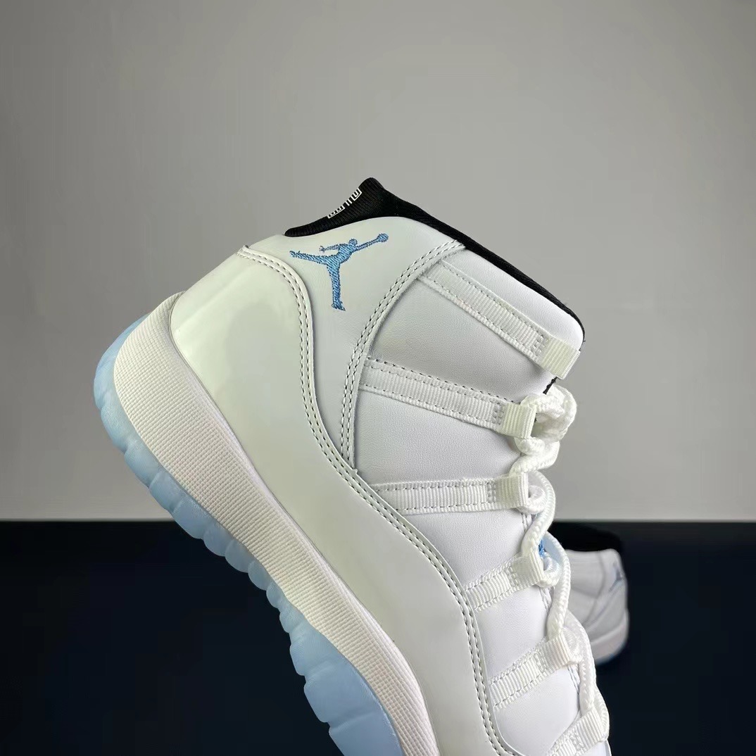 NIKE Air Jordan 11（）