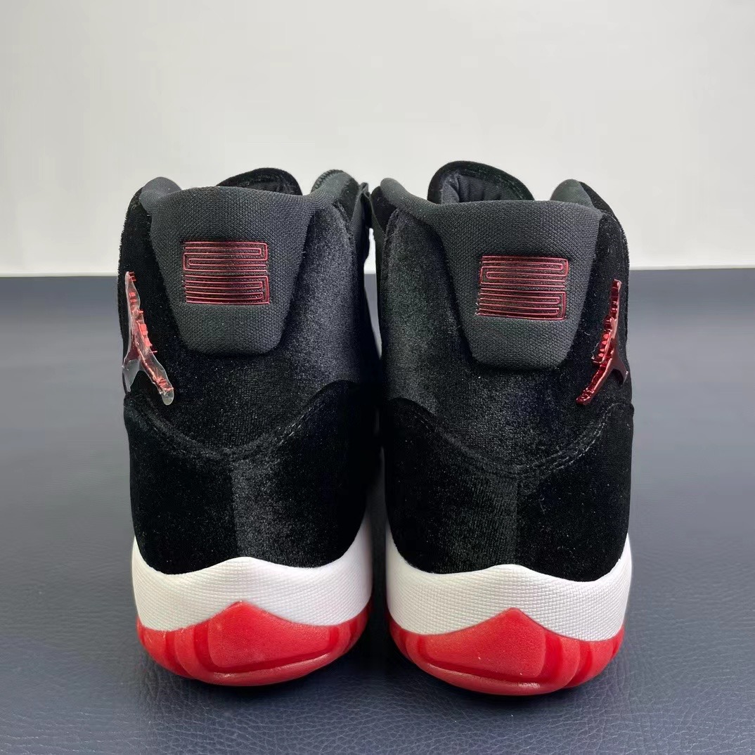 NIKE Air Jordan 11（）