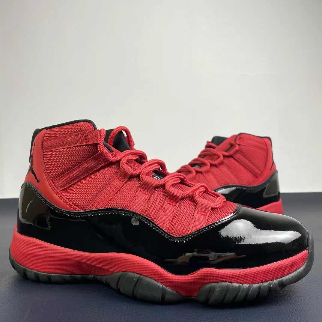 NIKE Air Jordan 11（）