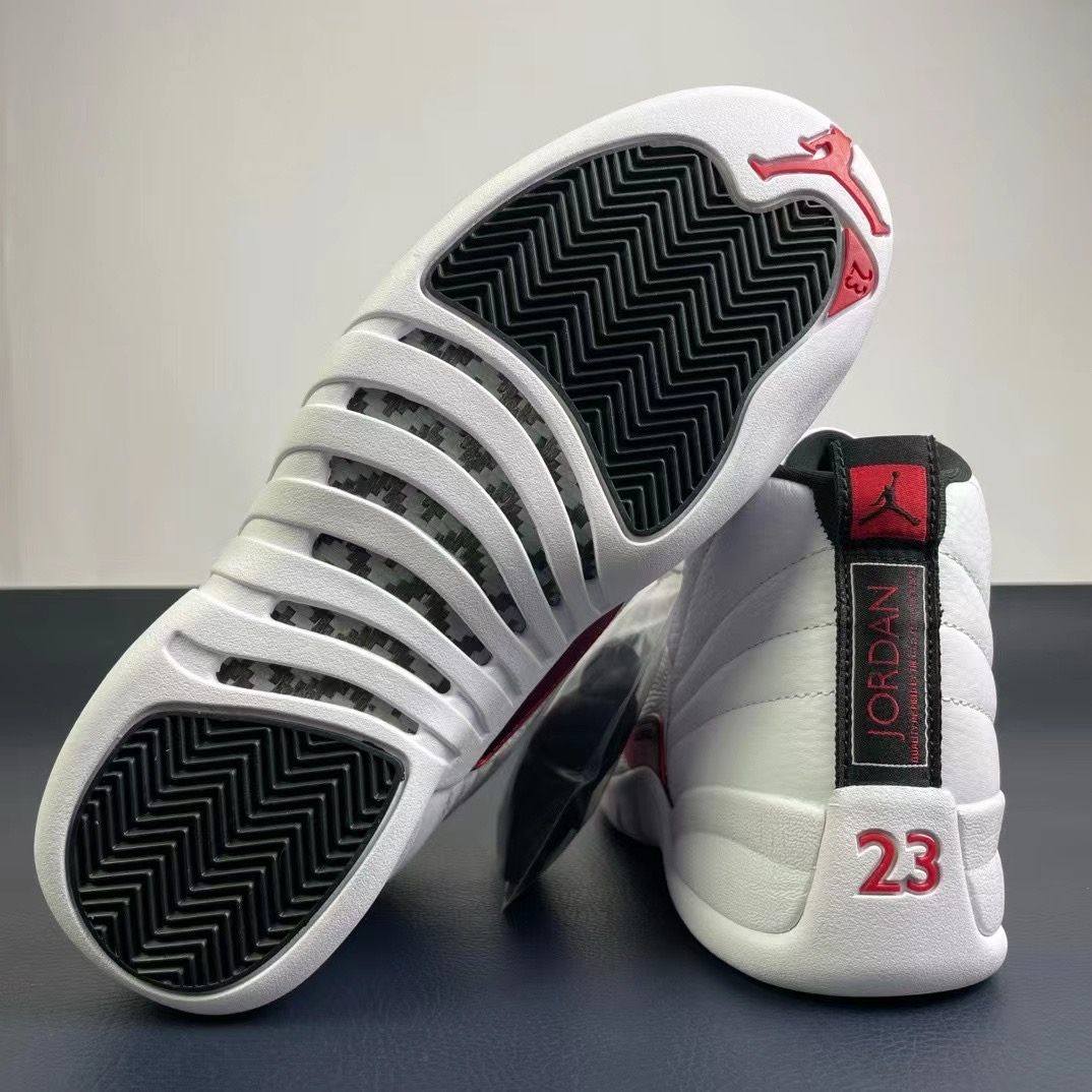 Air Jordan 12