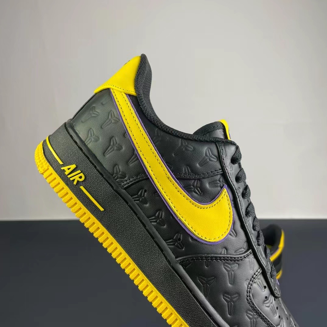 from Nike Air Force 1 07