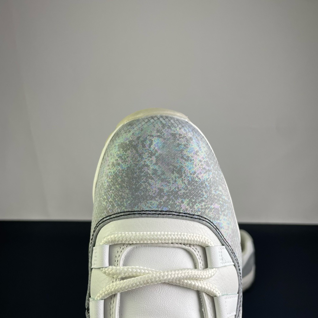 NIKE Air Jordan 11()