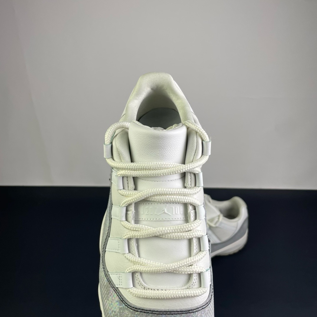 NIKE Air Jordan 11()