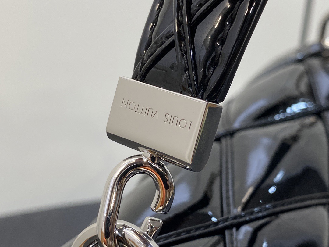 L*ouis V*uitton Top Bag