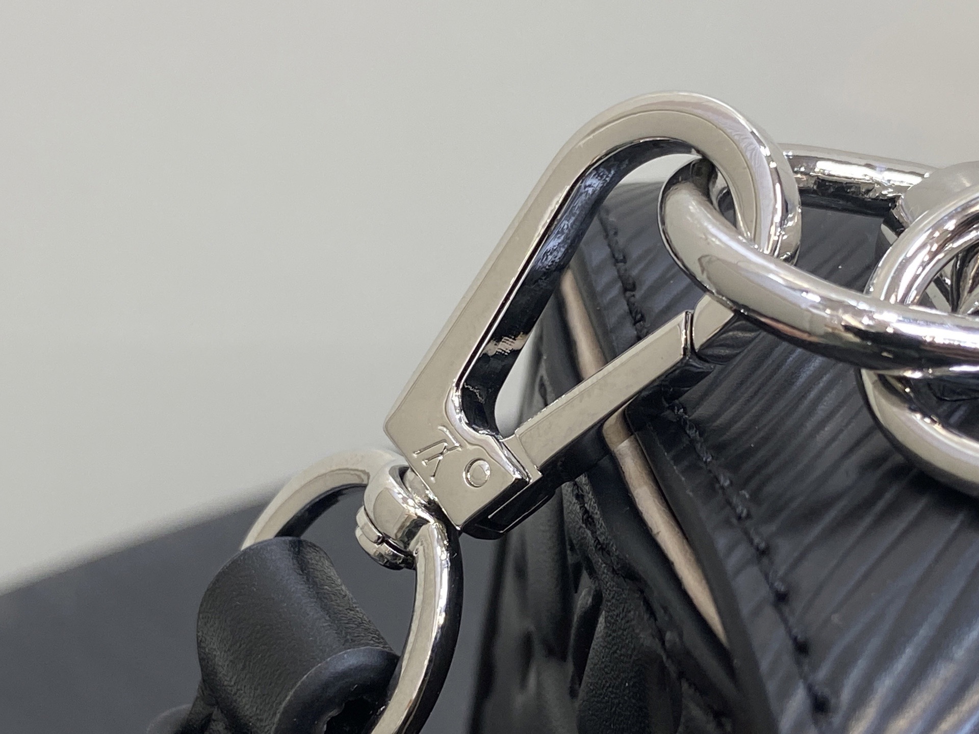 L*ouis V*uitton Top Bag