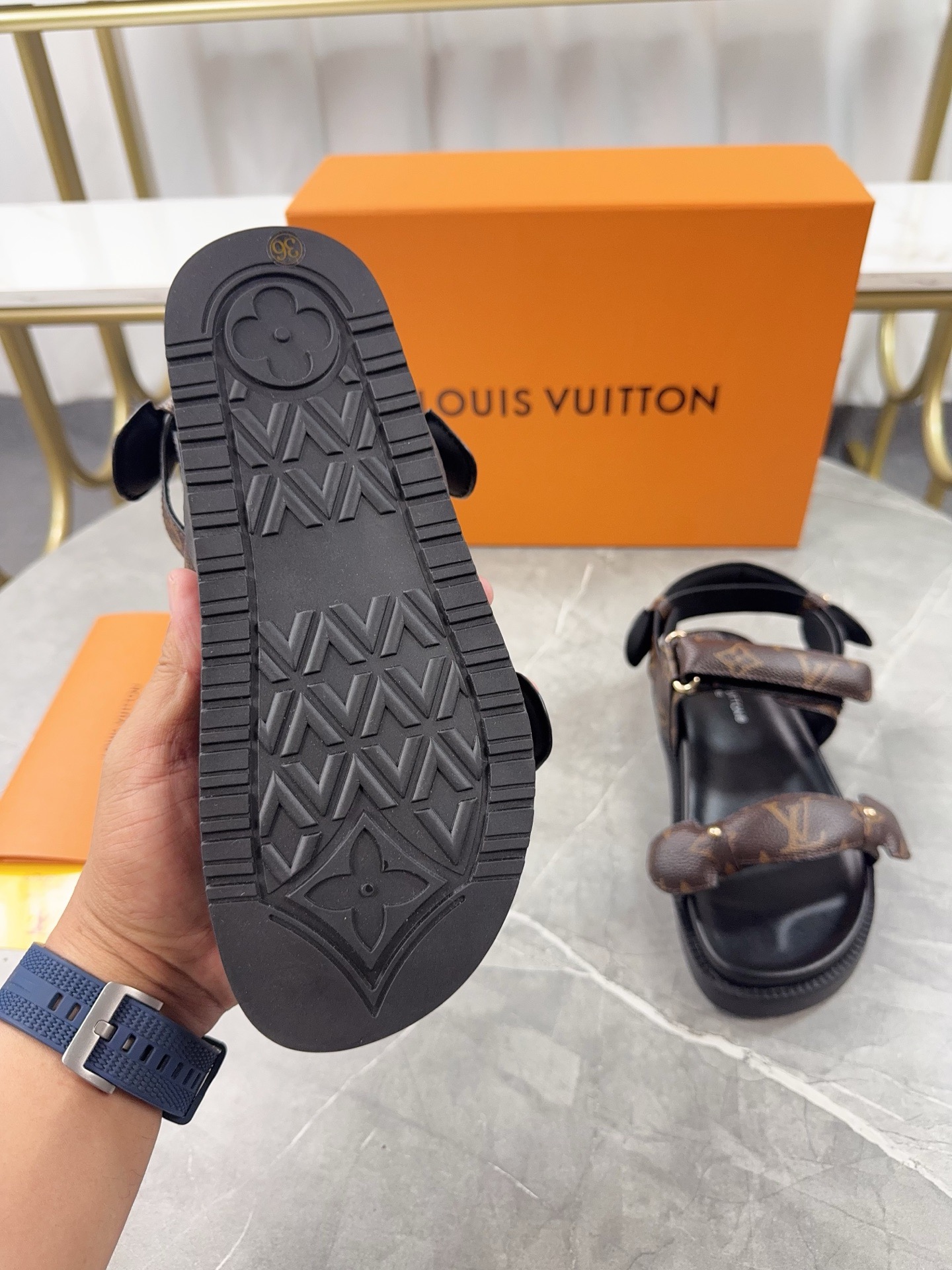 Women L*ouis V*uitton Top Sandals