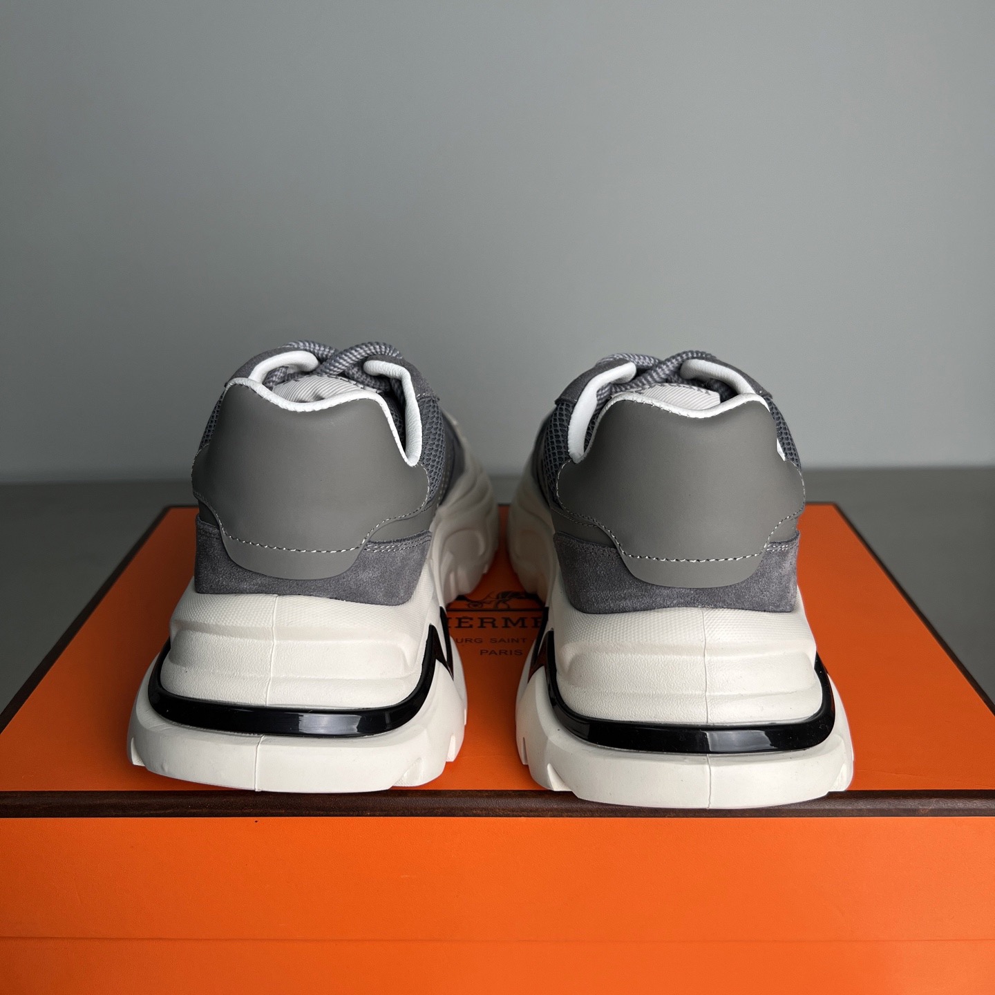 Men H*ermes Top Sneaker