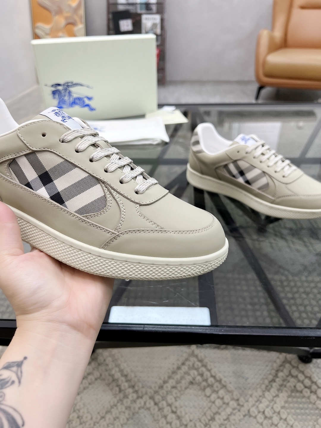 Men B*rberry Sneaker （）