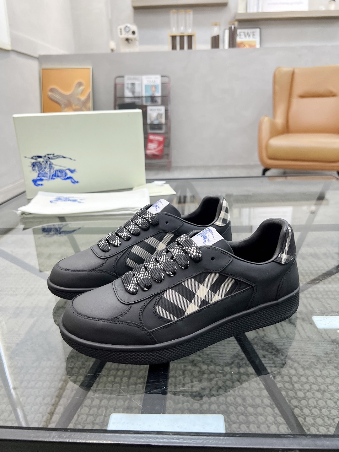 Men B*rberry Sneaker （）