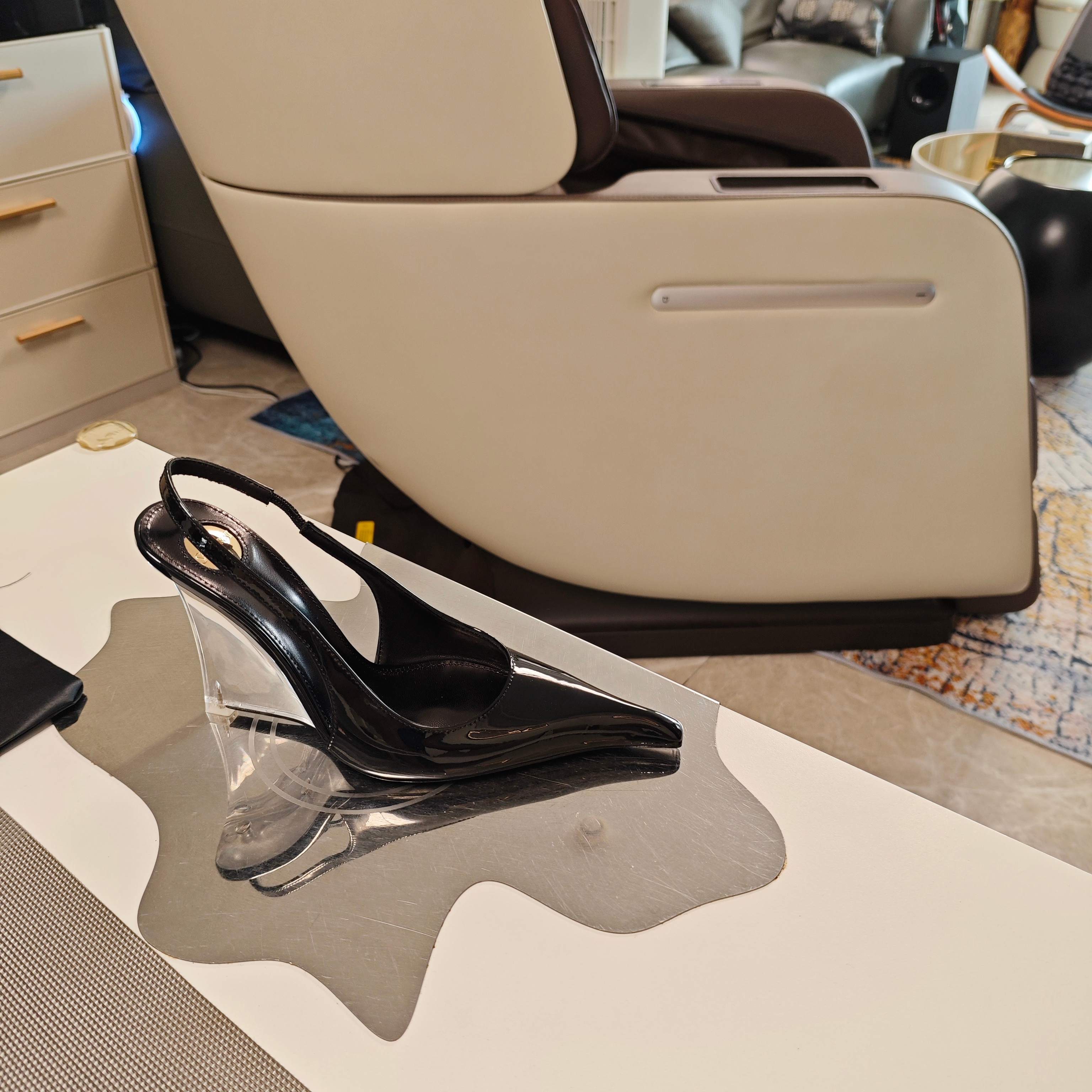 Women Y*SL Top Pumps