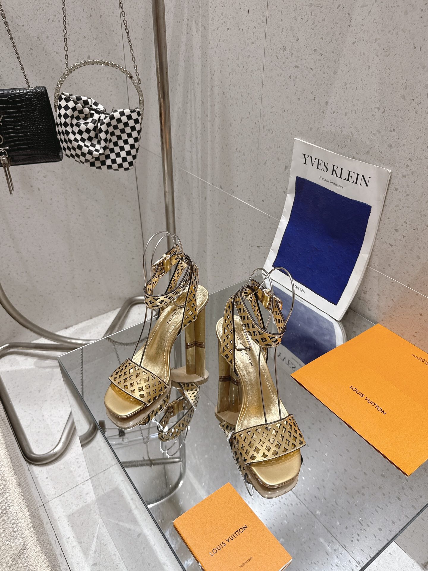 Women L*ouis V*uitton Top Sandals