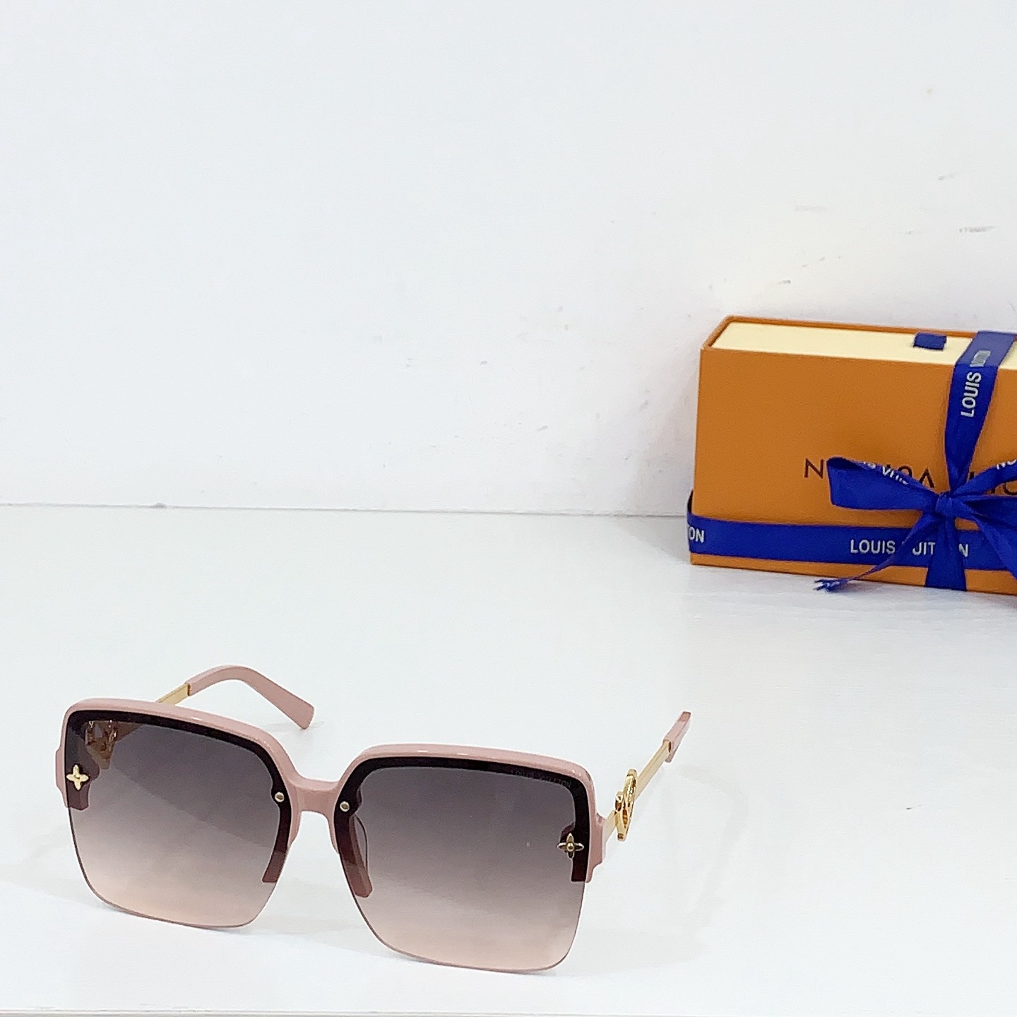 Top Quality L*ouis V*uitton Glasses