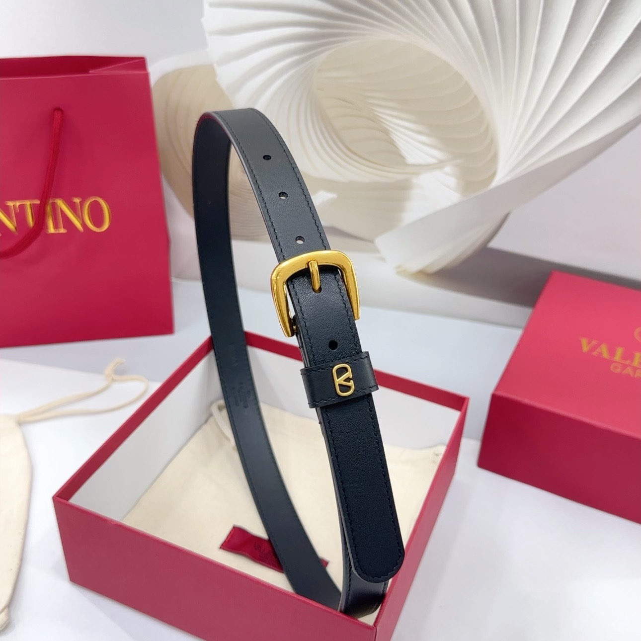 V*alentino Belts Top Quality