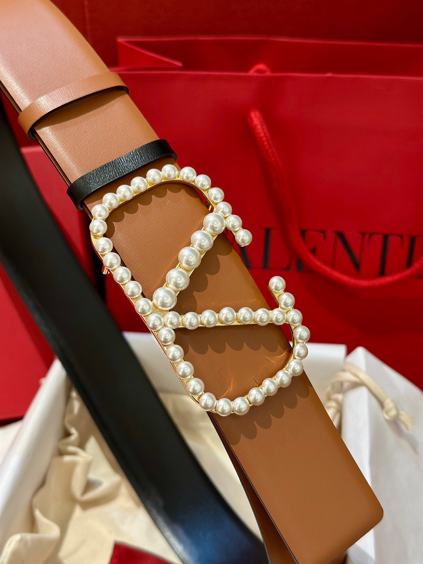 V*alentino Belts Top Quality