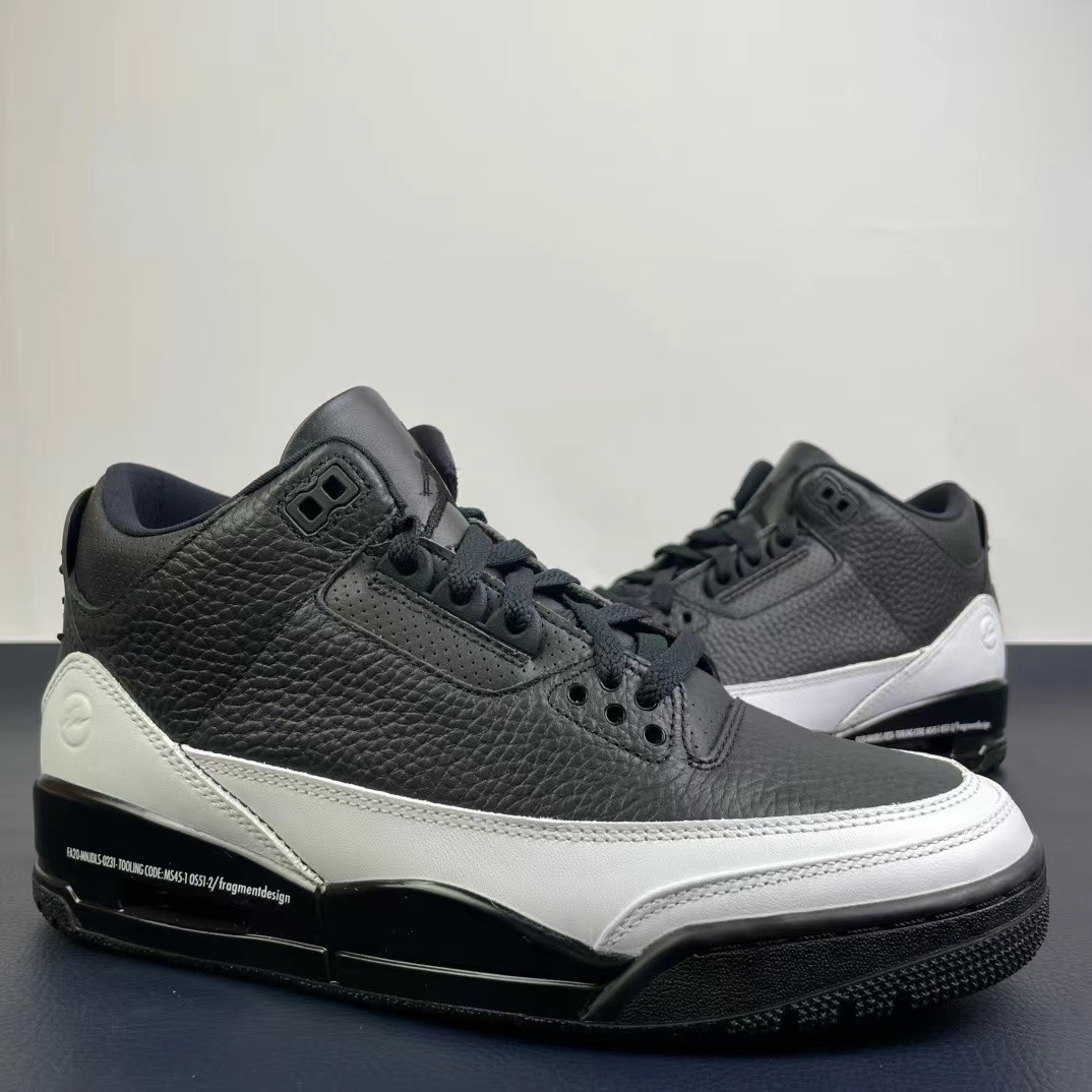 NIKE Air Jordan 3