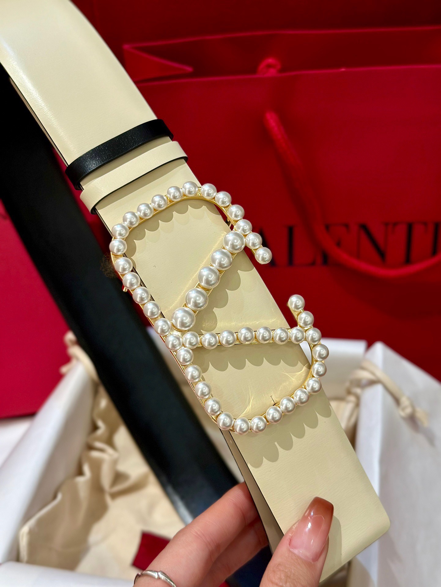 V*alentino Belts Top Quality