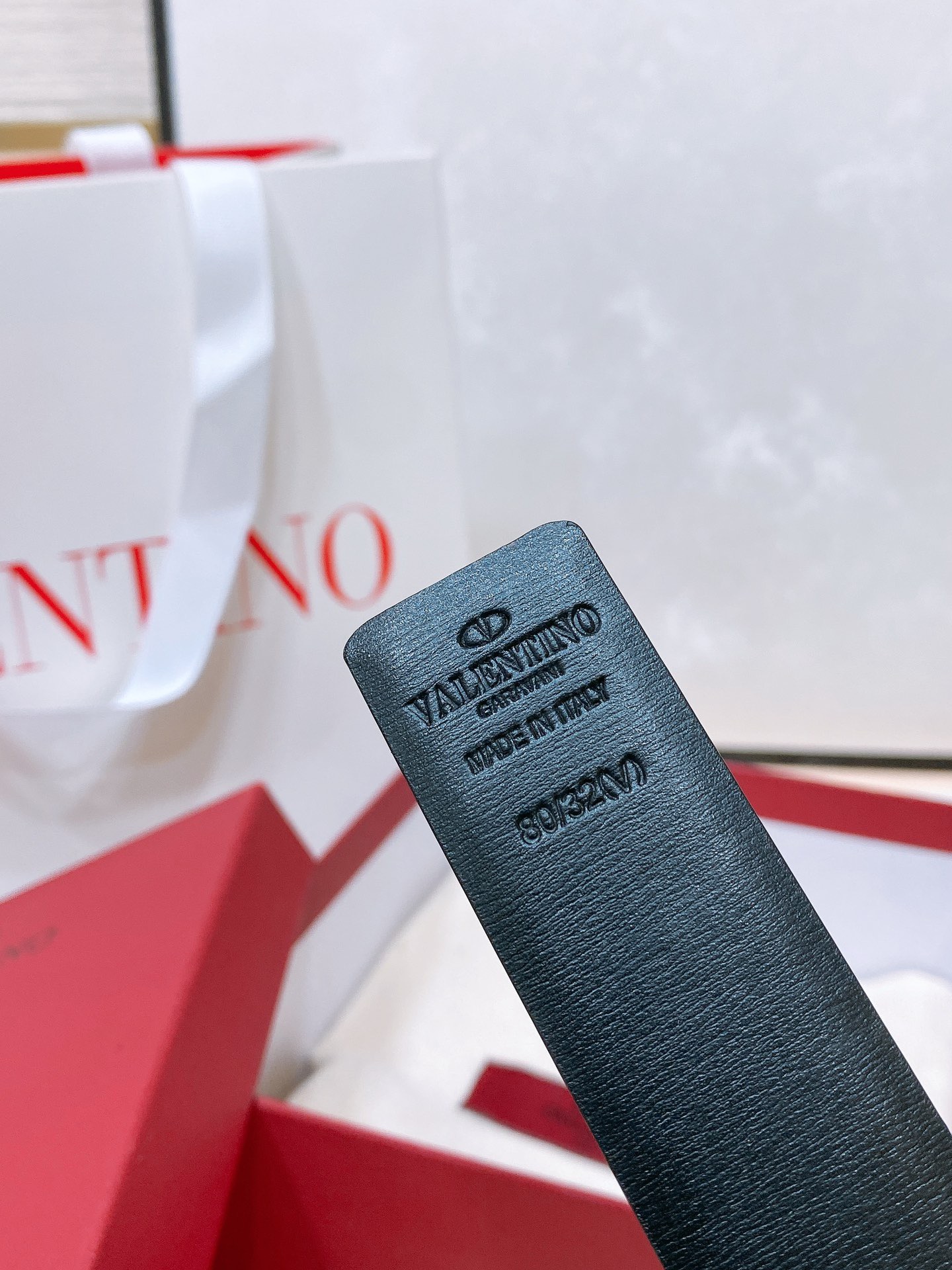 V*alentino Belts Top Quality