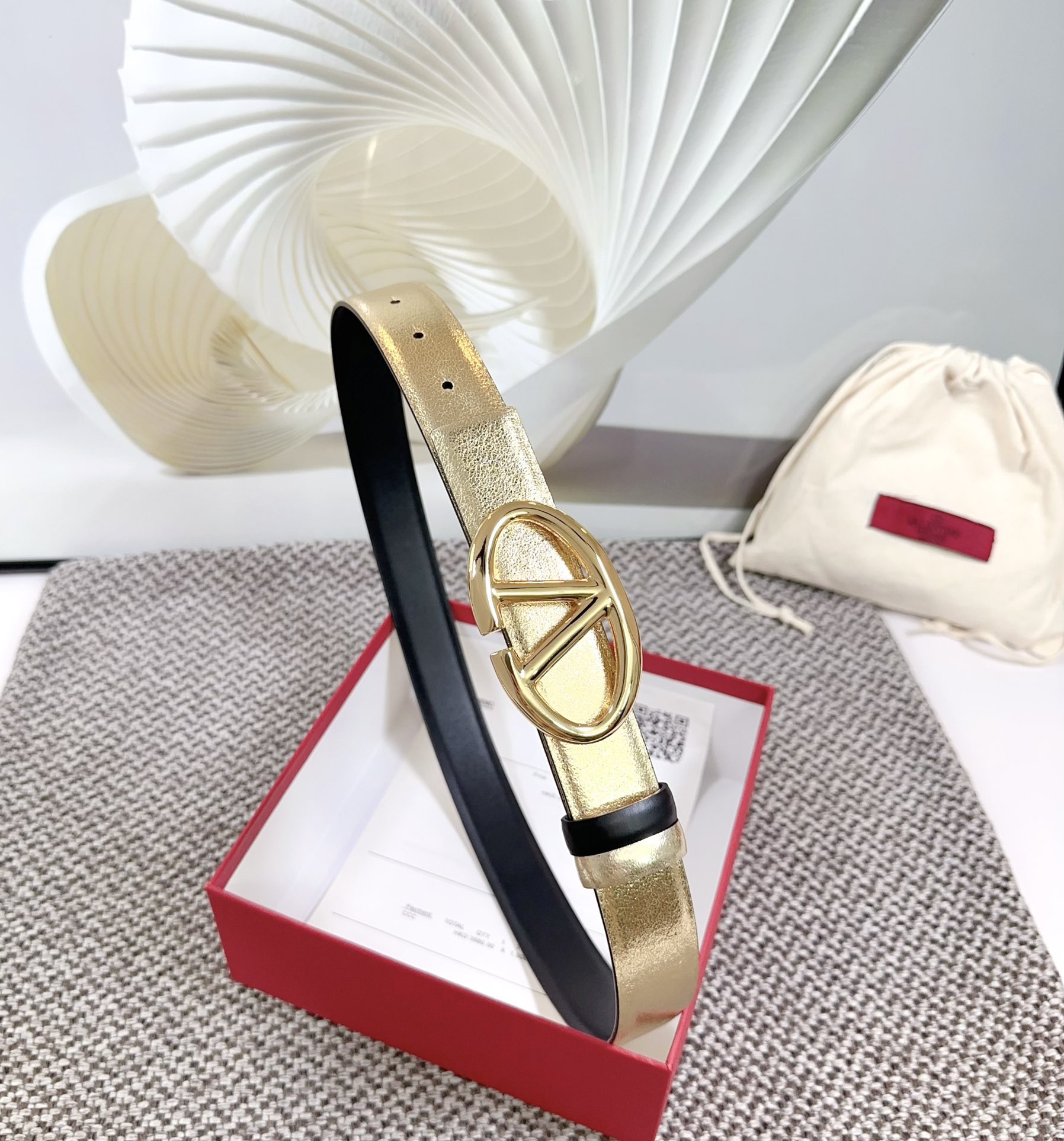 V*alentino Belts Top Quality