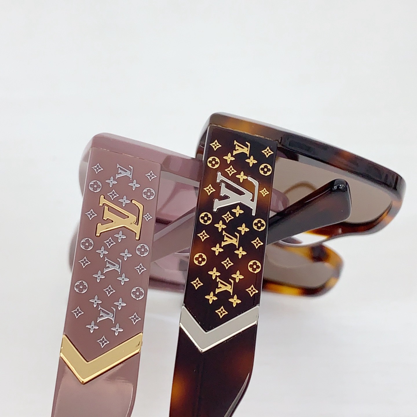 L*ouis V*uitton Glasses