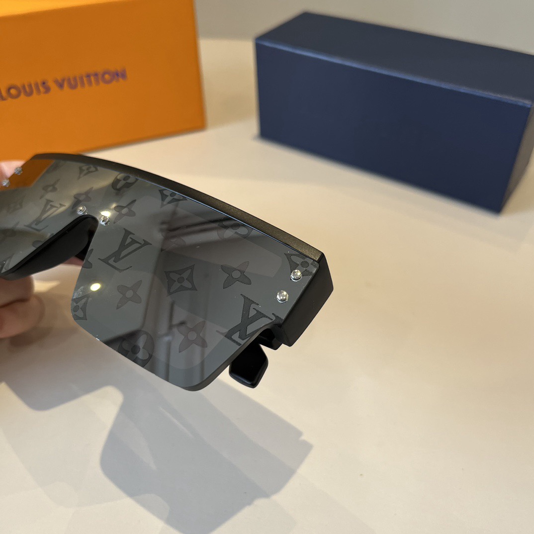 L*ouis V*uitton Glasses