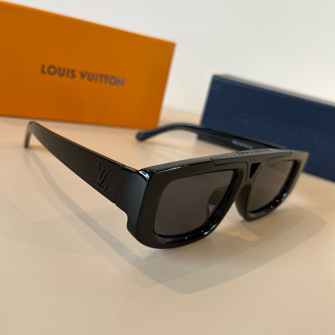 L*ouis V*uitton Glasses