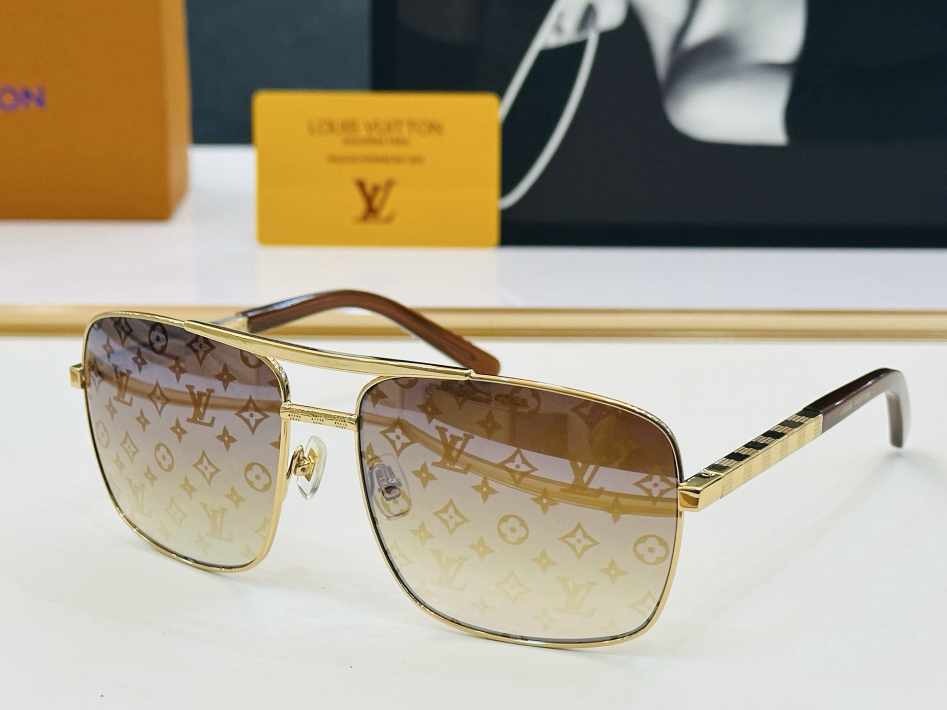 L*ouis V*uitton Glasses