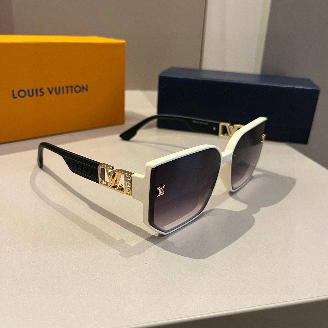 L*ouis V*uitton Glasses