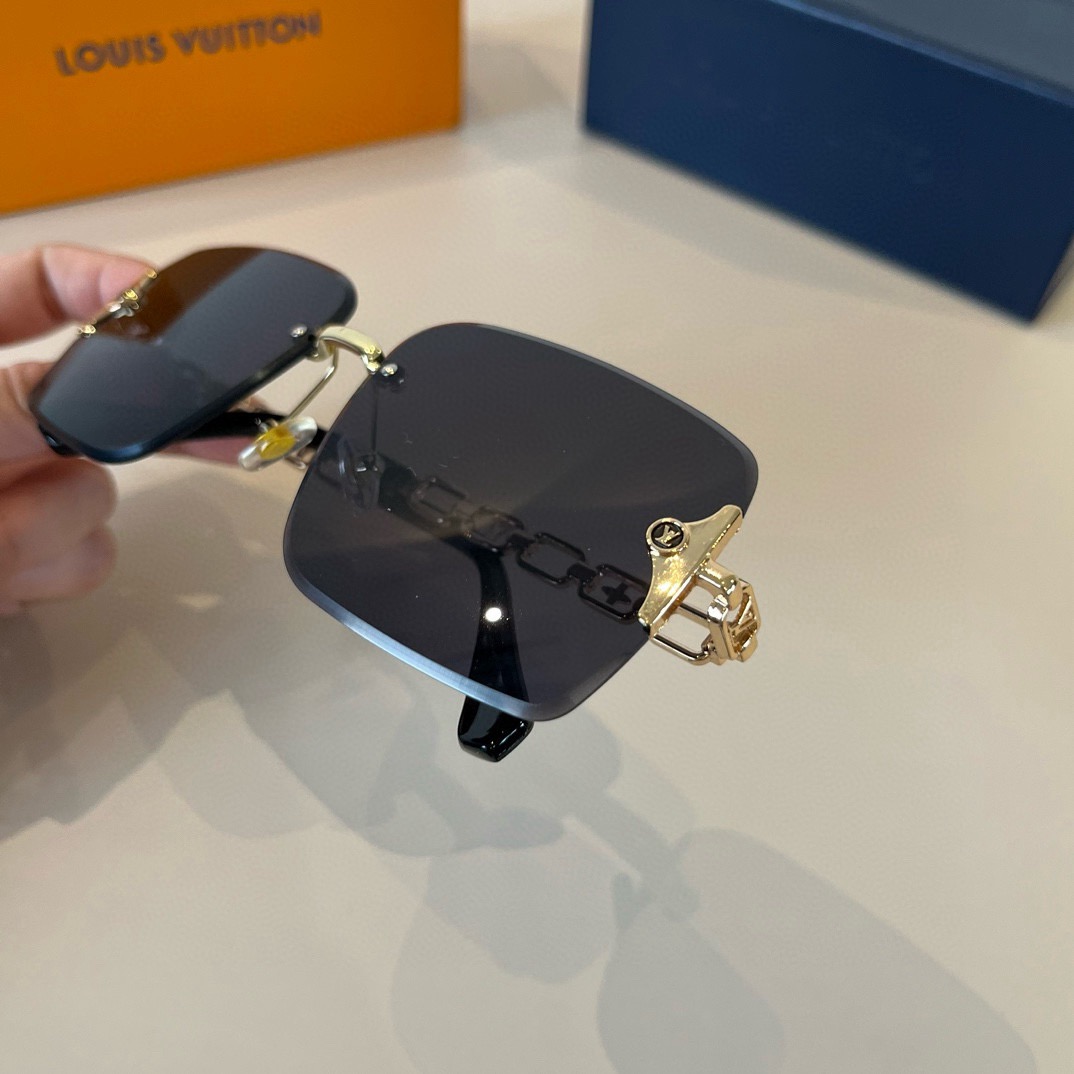 L*ouis V*uitton Glasses