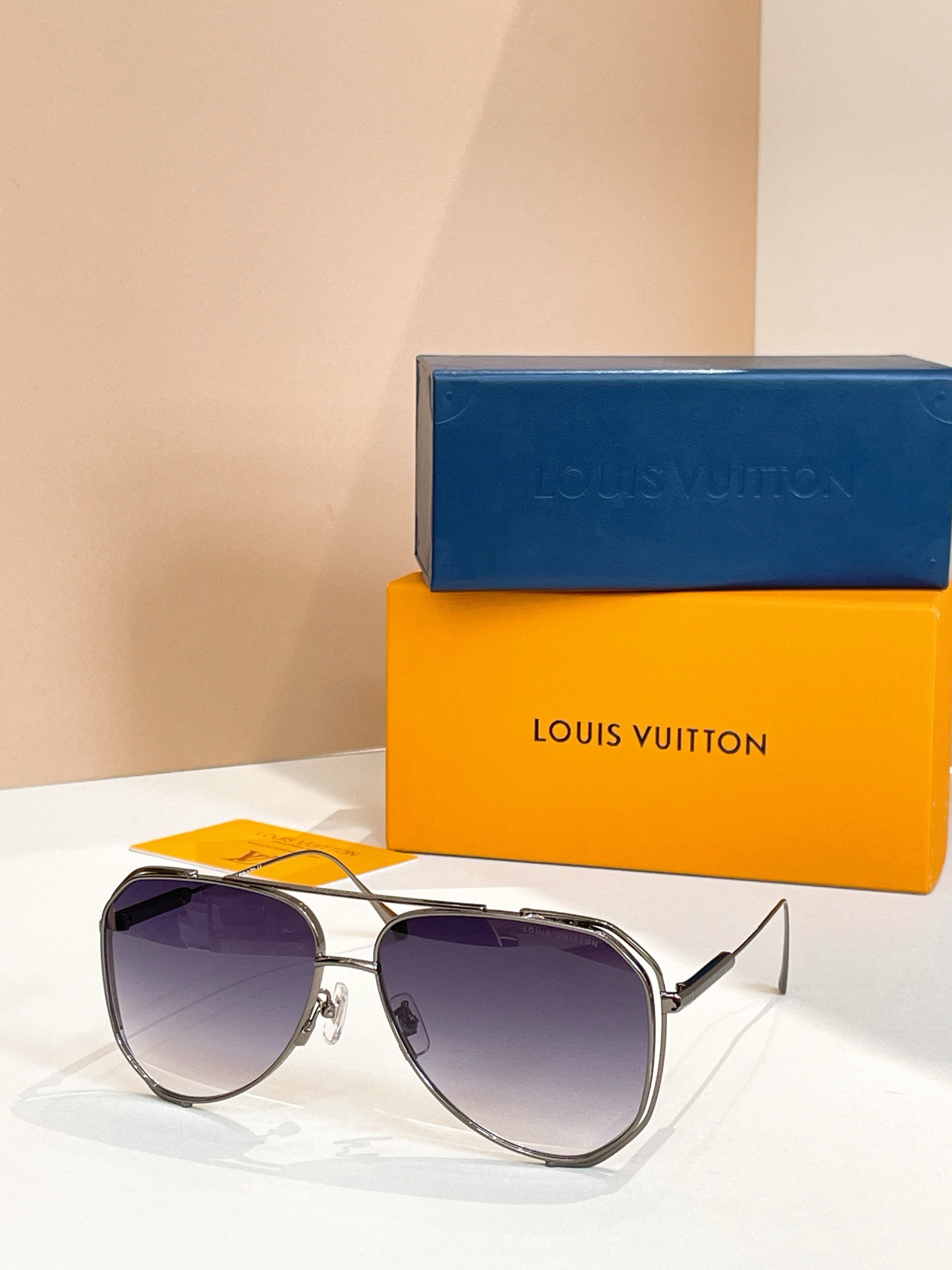 L*ouis V*uitton Glasses