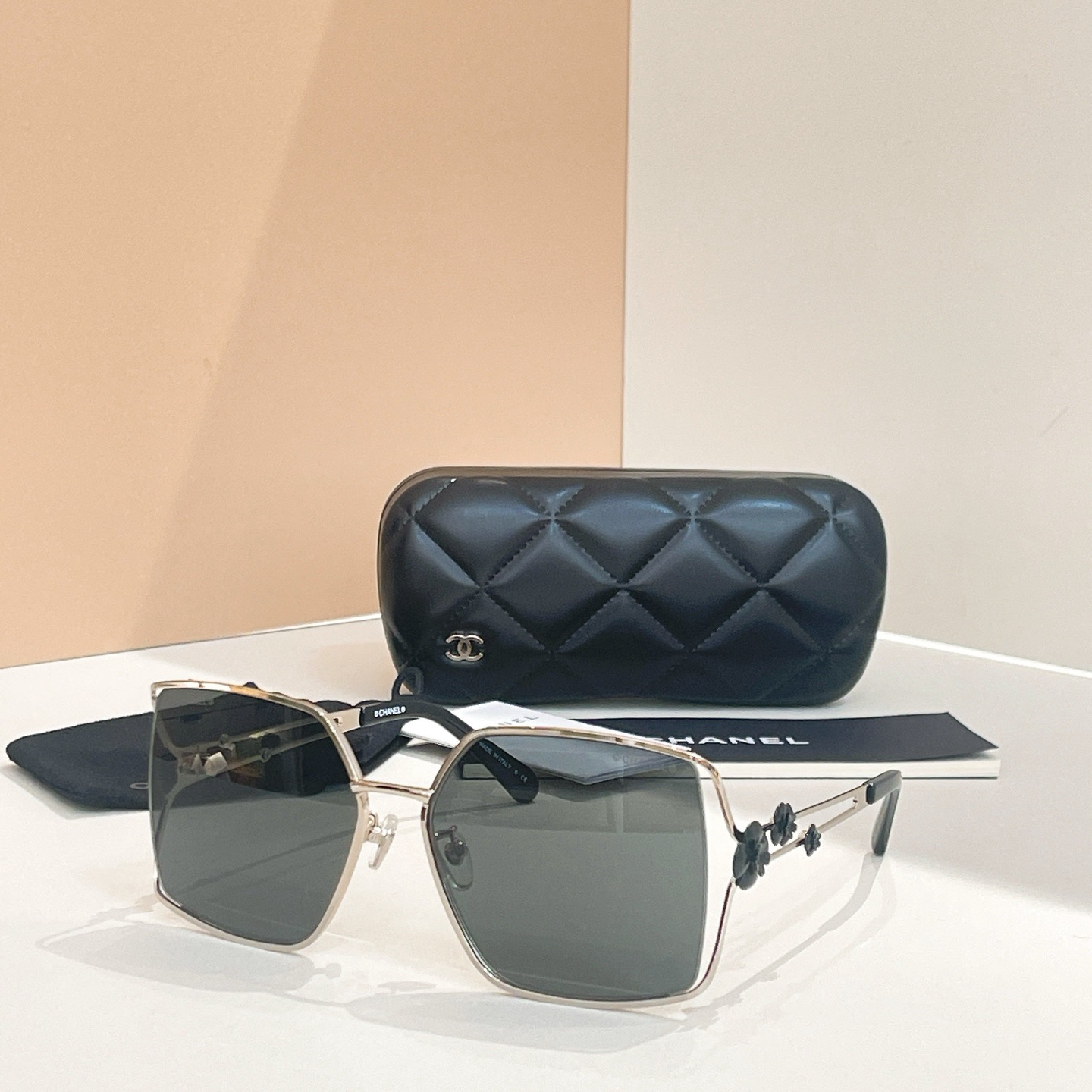 Top Quality C*hanel Glasses