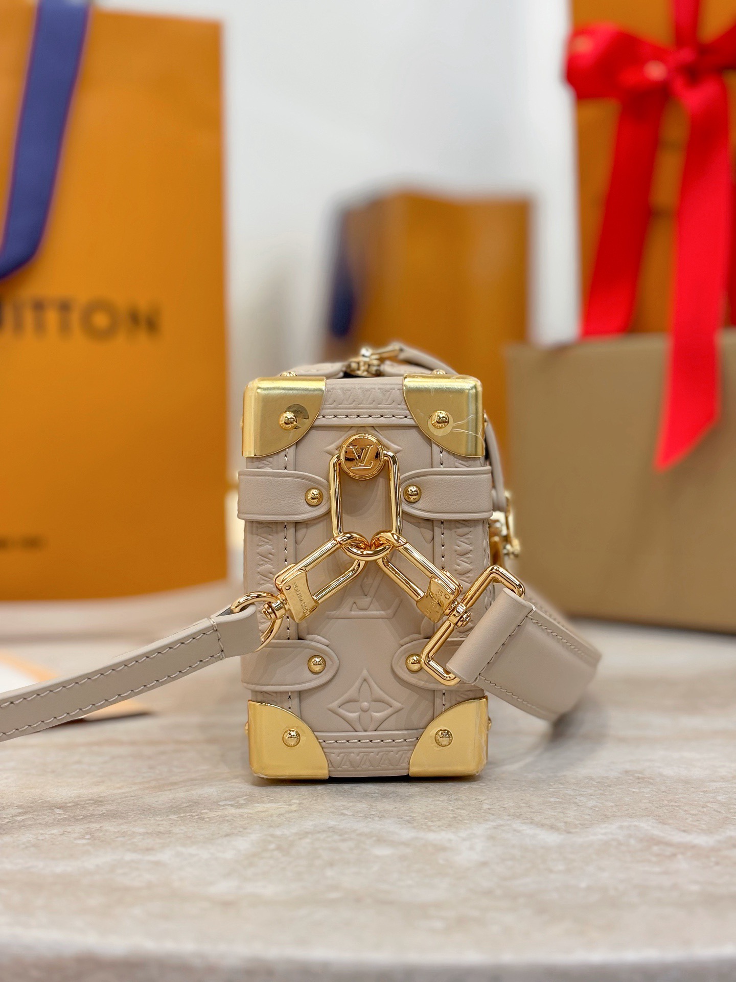 L*ouis V*uitton Top Bag