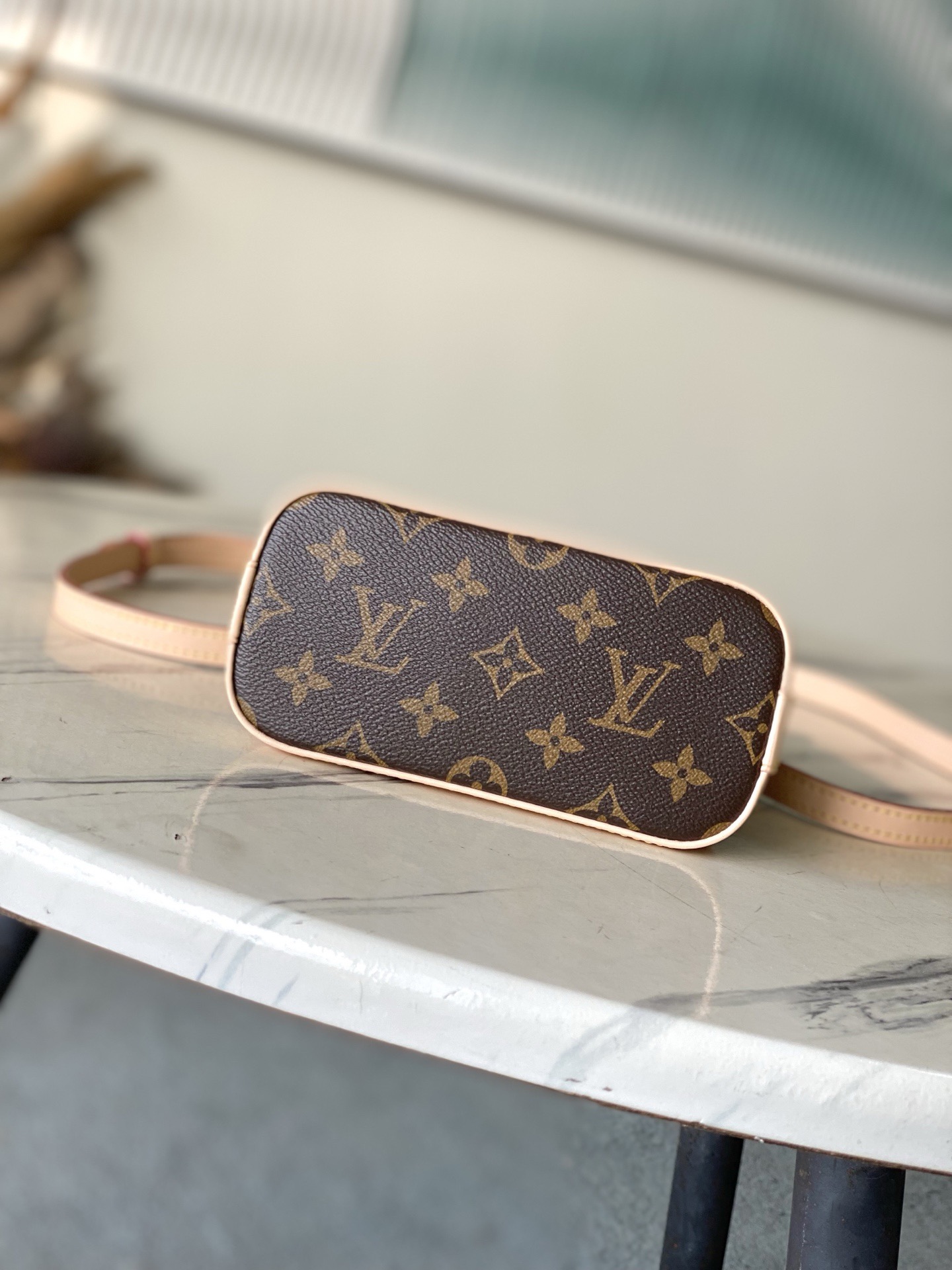 L*ouis V*uitton Top Bag