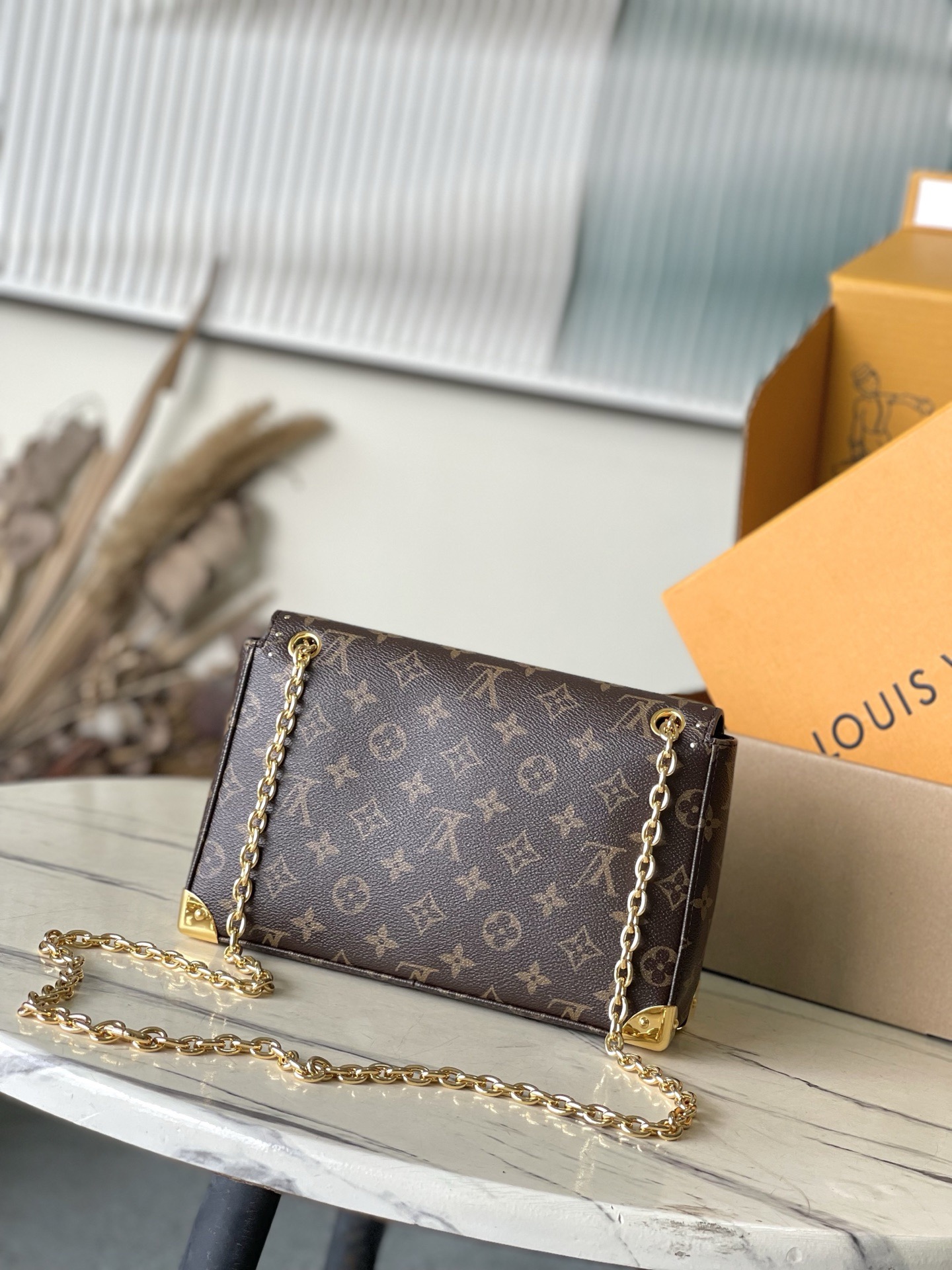 L*ouis V*uitton Top Bag