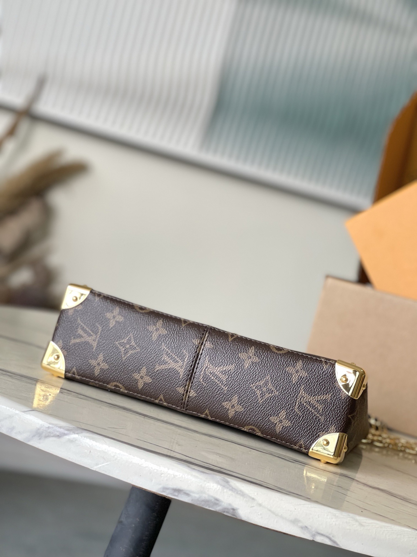 L*ouis V*uitton Top Bag