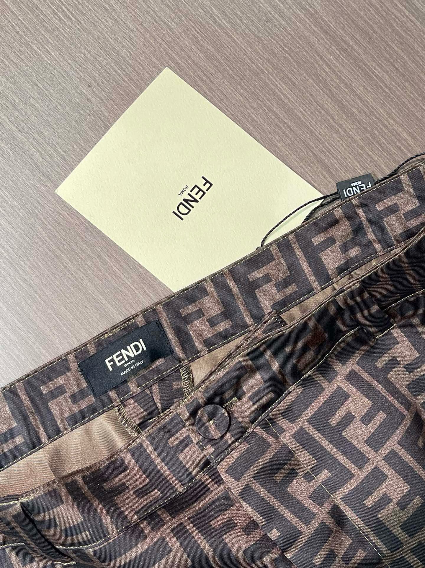 Men suits Top Quality