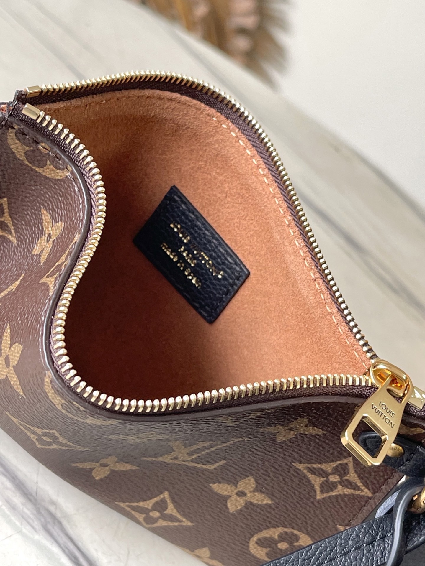 L*ouis V*uitton Top Bag