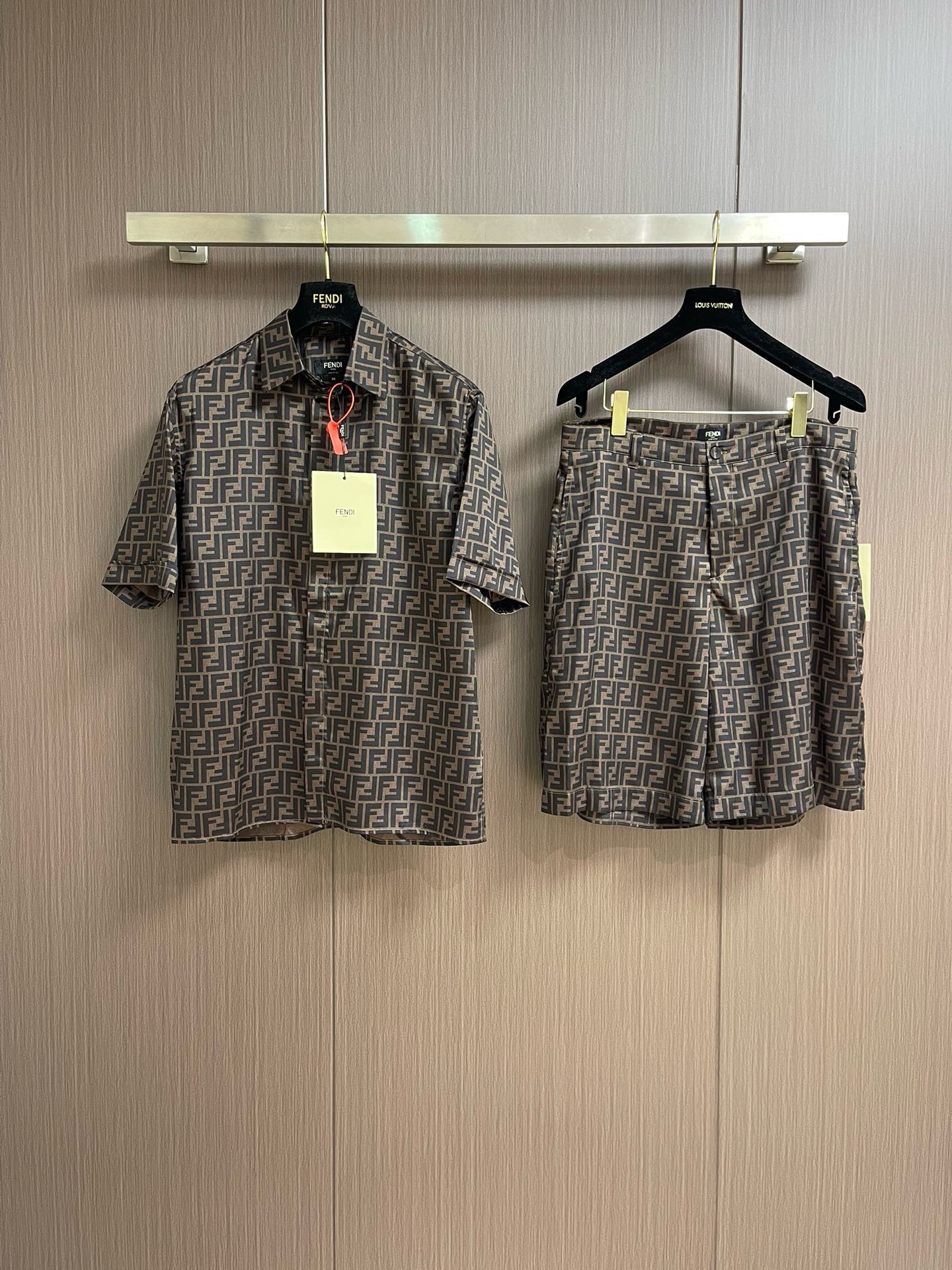 Men suits Top Quality