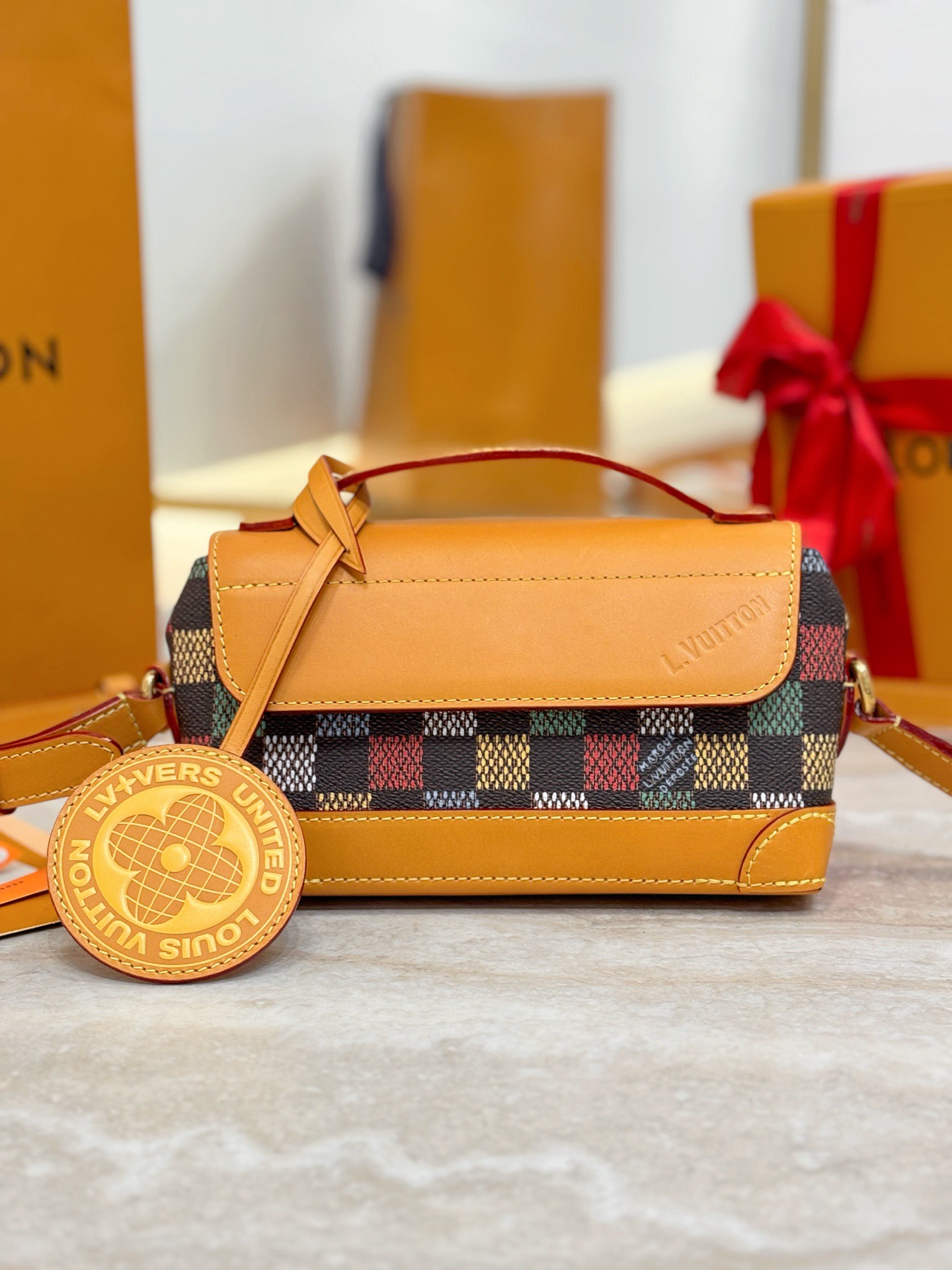 L*ouis V*uitton Top Bag