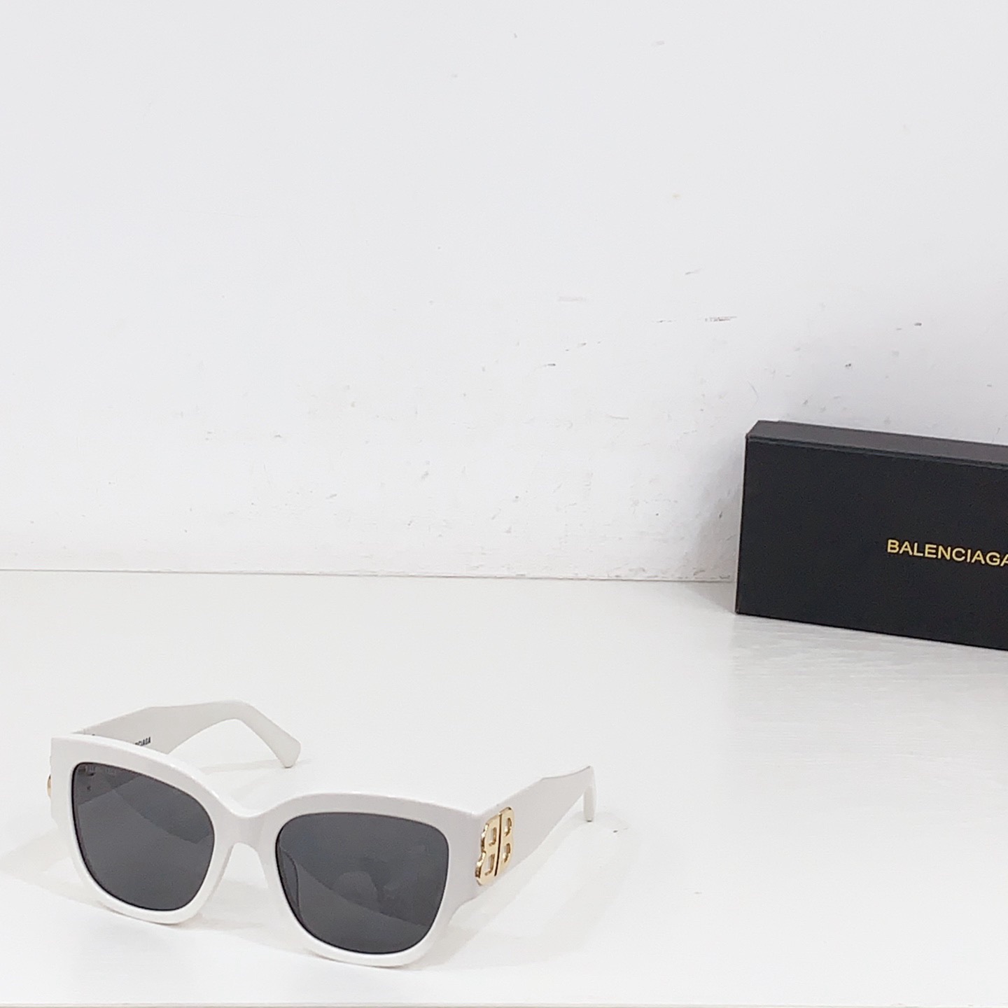 Top Quality B*alenciaga Glasses