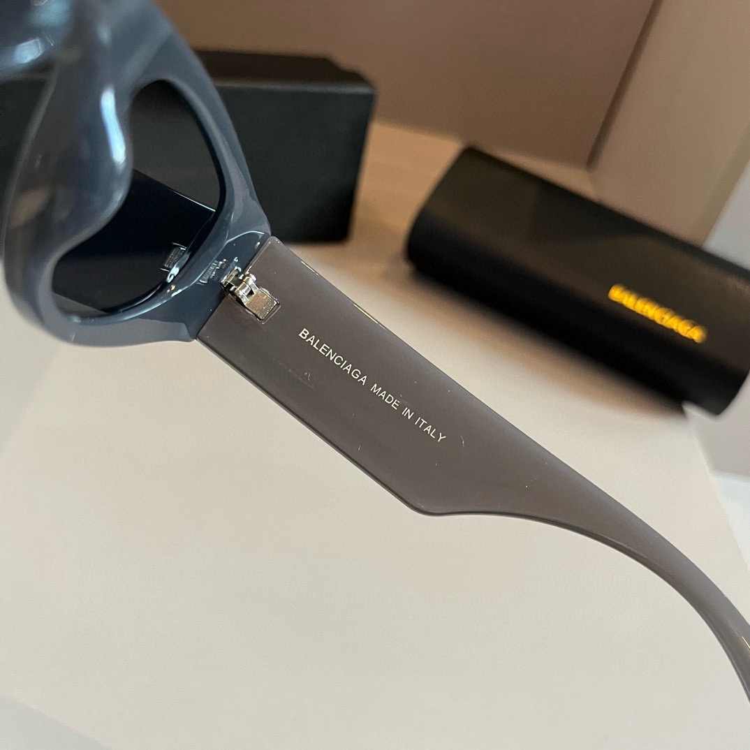 Top Quality B*alenciaga Glasses