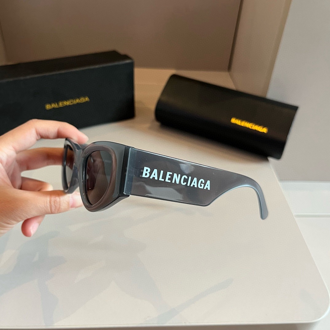Top Quality B*alenciaga Glasses