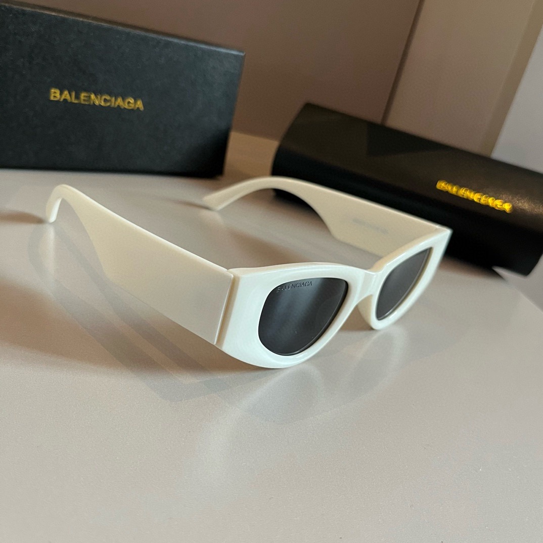 Top Quality B*alenciaga Glasses