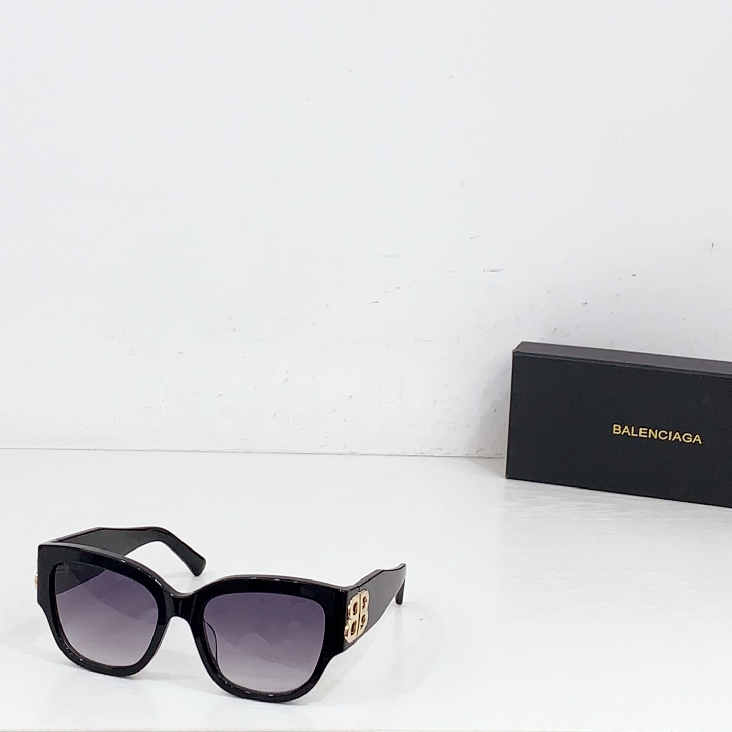 Top Quality B*alenciaga Glasses