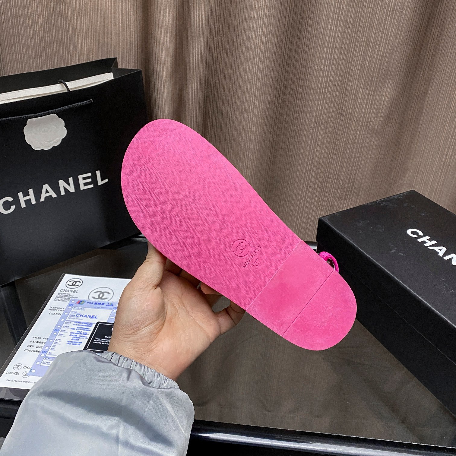 Women Top Quality C*hanel shoes